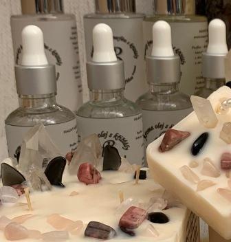 Přírodní aroma olej s křišťály a léčivými minerály RŮŽOVÝ KŘIŠŤÁL