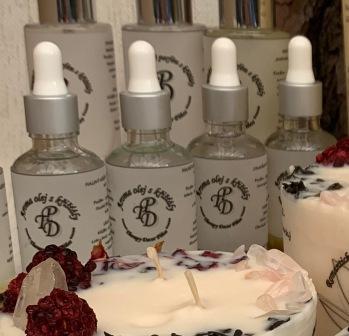 Přírodní aroma olej s křišťály a léčivými minerály OSTRUŽINOVÁ ROMANCE