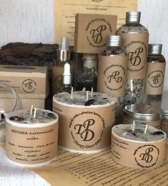 Magická svíčka s minerálními kameny a bylinkami HÉSECHIA 315g