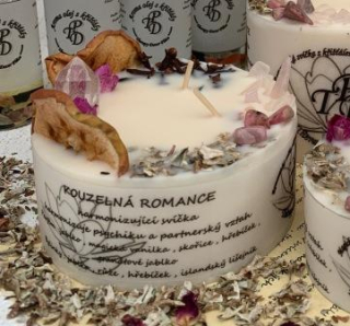 Sváteční romantická svíčka KOUZELNÁ ROMANCE 315g