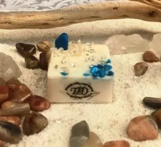Magická svíčka s mocí kamenů S TURQUENITEM 50g